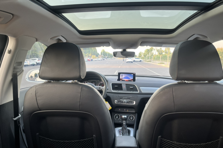 Audi Q3 2018 #19 Audi Q3 2018 car image #19