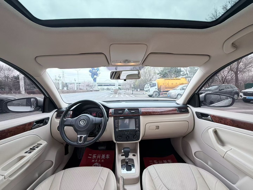 Volkswagen Bora 2012 immagine di auto #6