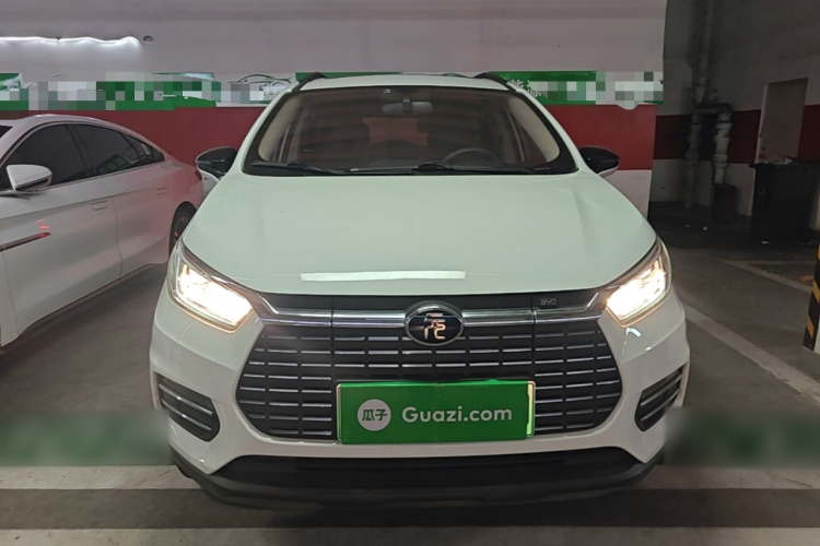 BYD Yuan New Energy 2019 #3 BYD Yuan New Energy 2019 car image #3