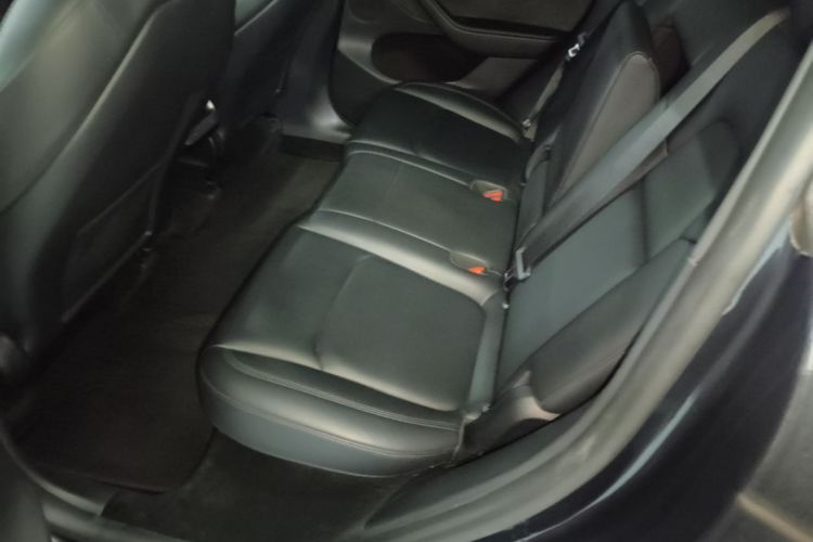 Tesla Model Y 2024 car image #17