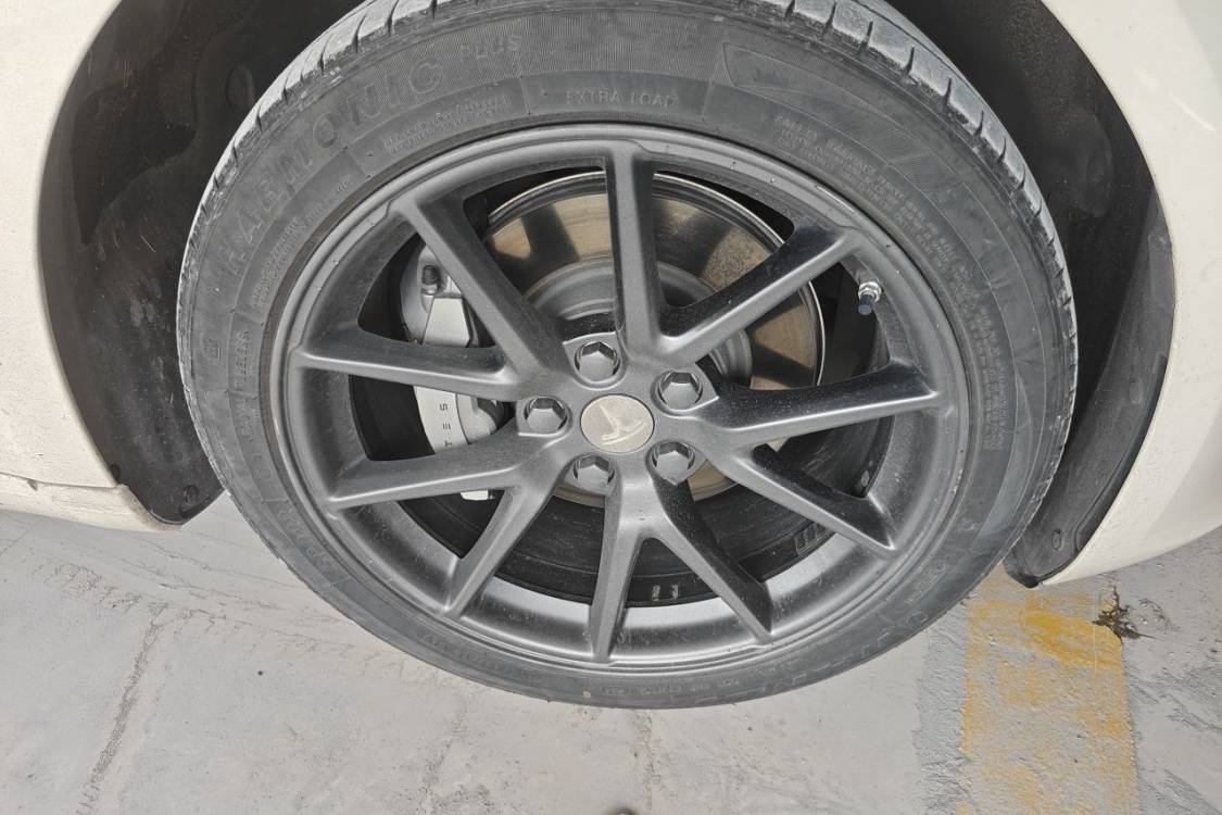 Tesla Model 3 2021 car image #9
