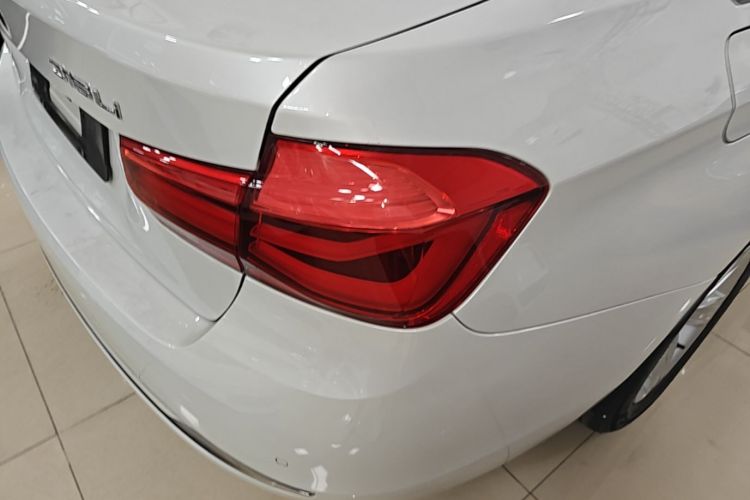 BMW 3 Series 2016 car image #8