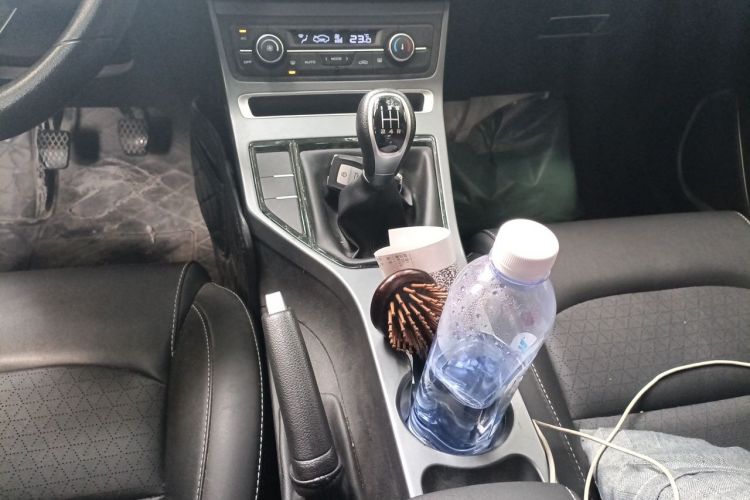 GEELY Emgrand 2021 car image #14