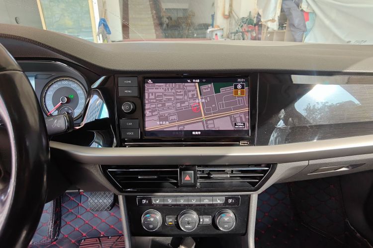 Volkswagen Lavida 2018 car image #17