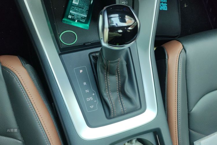 Audi Q3 2022 car image #16