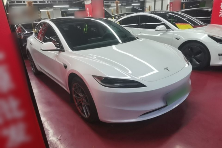 Tesla Model 3 2023 #4 Tesla Model 3 2023 car image #4