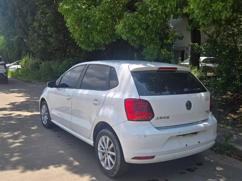 Volkswagen Polo 2015 #5 Volkswagen Polo 2015 car image #5