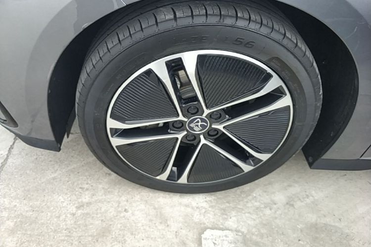 BYD Han 2023 car image #9
