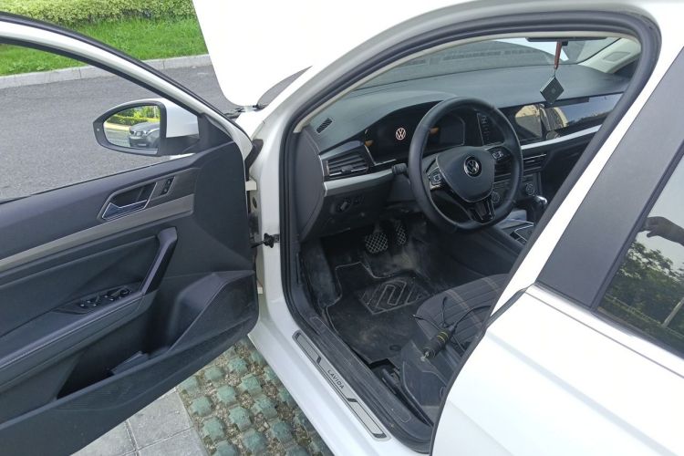 Volkswagen Lavida 2021 car image #9