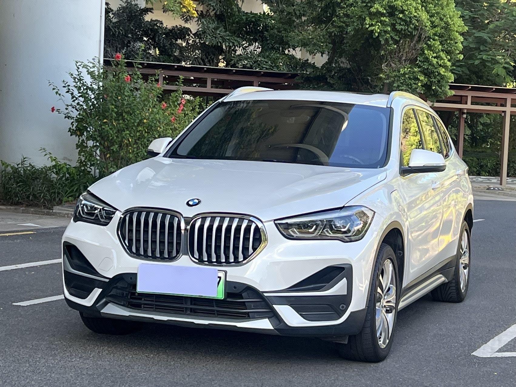 BMW X1 New Energy 2020 car image 