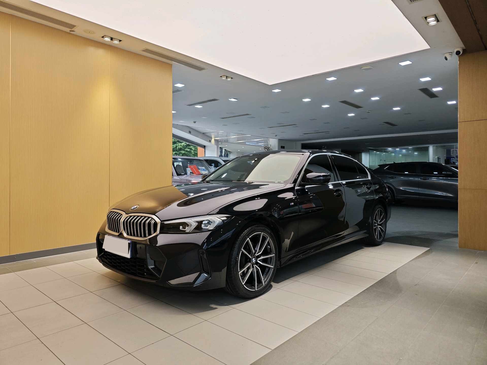 BMW 3 Series 2023 BMW 3 Series 2023 car image