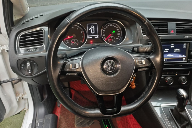 Volkswagen Golf 2018 #11 Volkswagen Golf 2018 car image #11