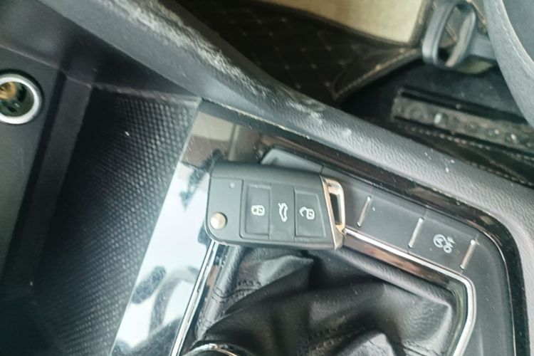 Volkswagen Tharu 2021 car image #9