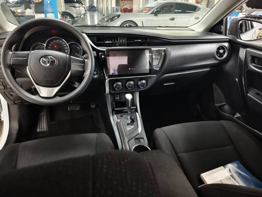 Toyota Corolla 2018 car image #5