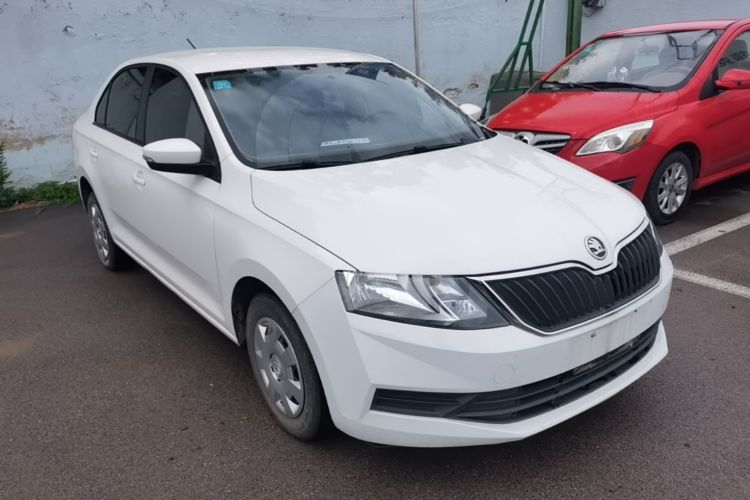 Skoda Rapid 2019 #4 Skoda Rapid 2019 car image #4