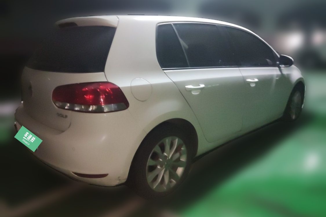 Volkswagen Golf 2014 car image #4