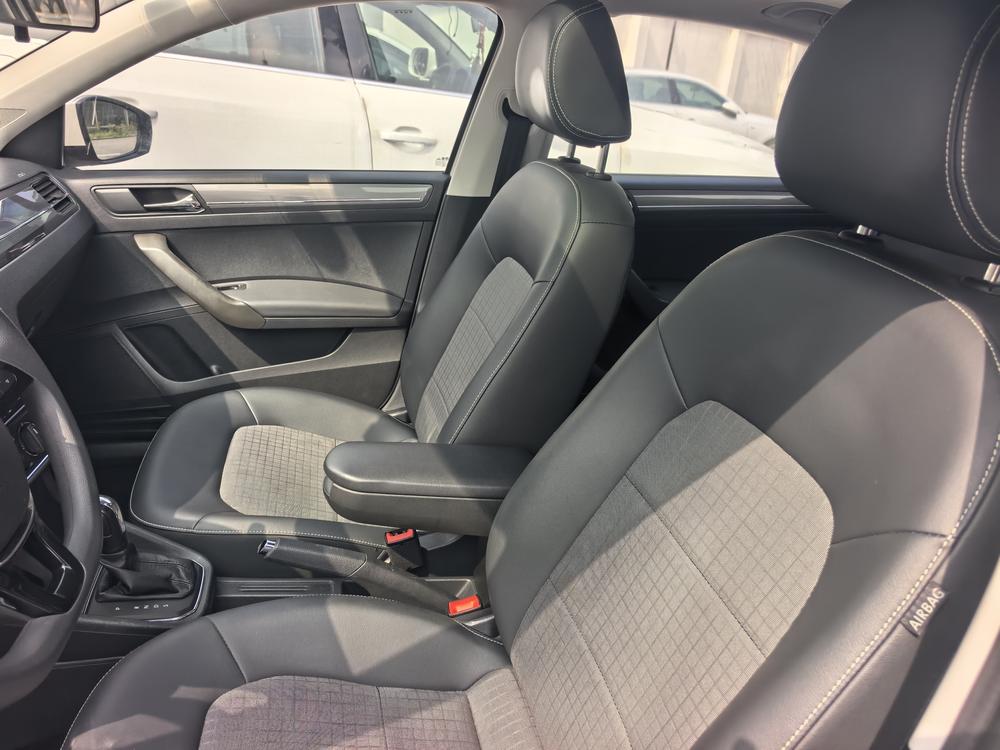 Volkswagen Santana 2018 car image #14