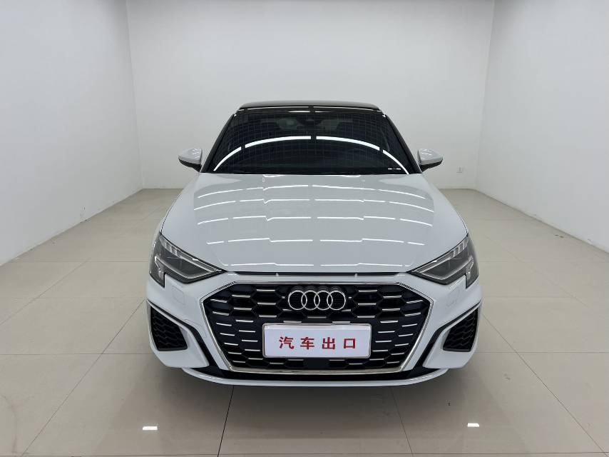 Audi A3 2023 immagine di auto #2