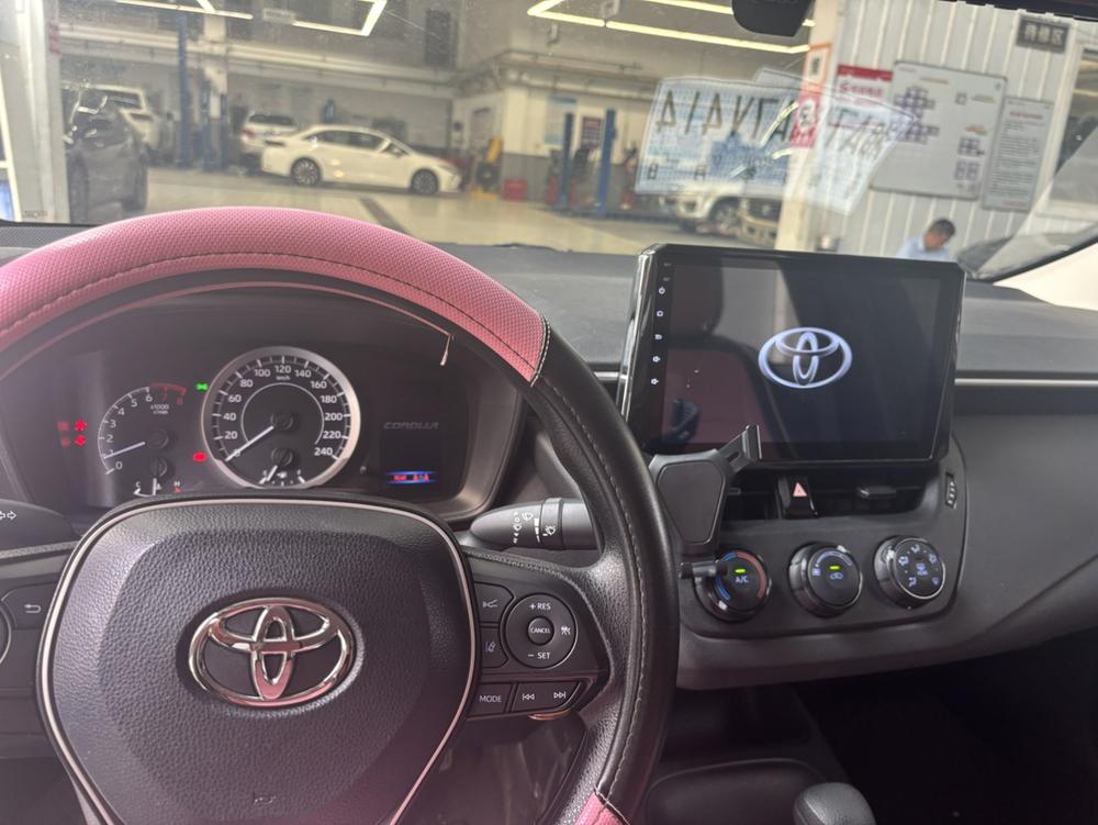 Toyota Corolla 2020 car image #17