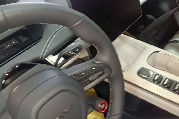 MI SU7 2024 imagem de carro #14
