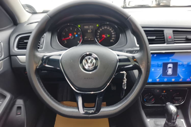 Volkswagen Lavida 2016 car image #11
