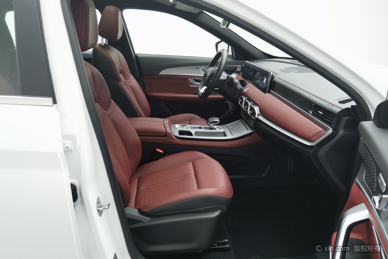 Jetour X70 PLUS 2025 #24 Jetour X70 PLUS 2025 car image #24