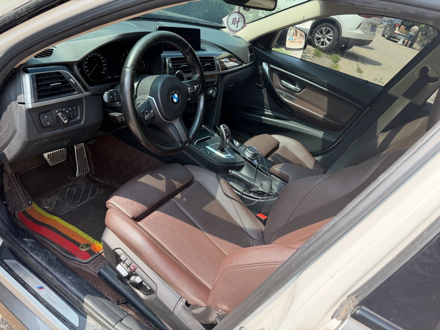 BMW 3 Series 2018 car image #6