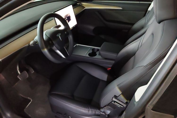 Tesla Model Y 2022 #30 Tesla Model Y 2022 car image #30
