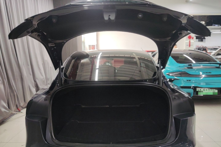 Tesla Model 3 2024 #19 Tesla Model 3 2024 car image #19