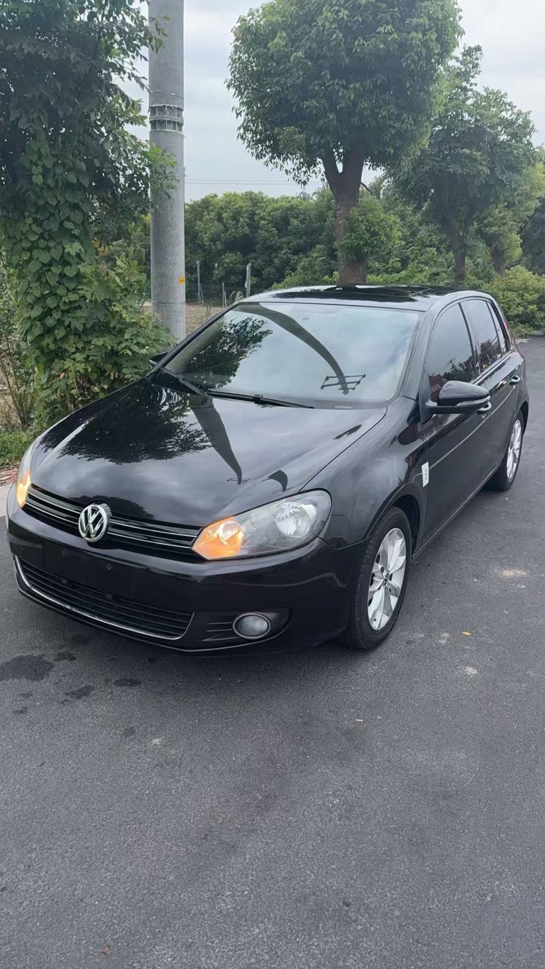Volkswagen Golf 2012 Volkswagen Golf 2012 car image