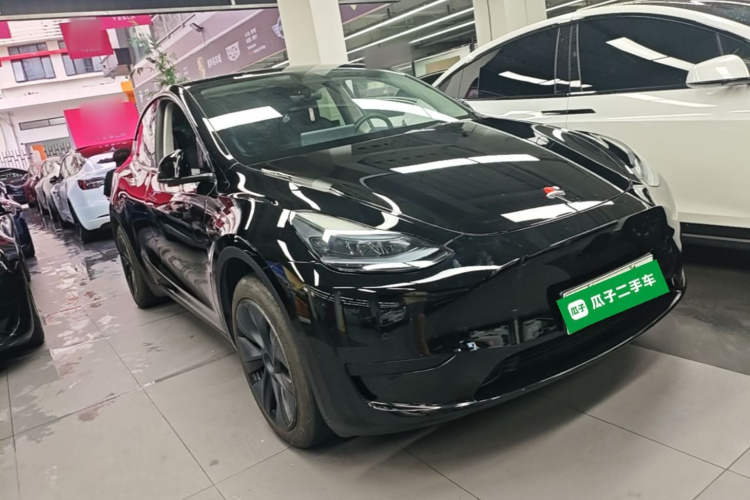 Tesla Model Y 2023 #4 Tesla Model Y 2023 immagine di auto #4