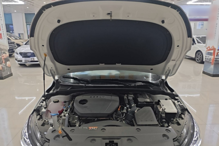 GEELY Emgrand 2025 #20 GEELY Emgrand 2025 imagen de coche #20