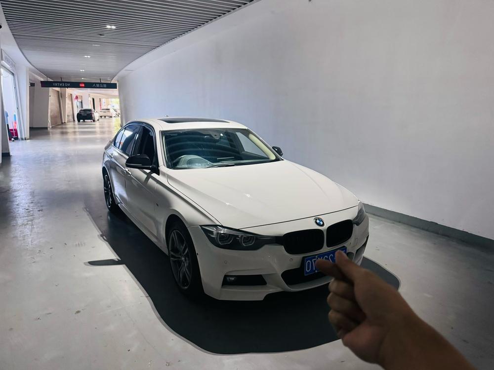 BMW 3 Series 2018 car image #3