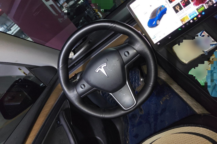 Tesla Model Y 2021 #11 Tesla Model Y 2021 car image #11