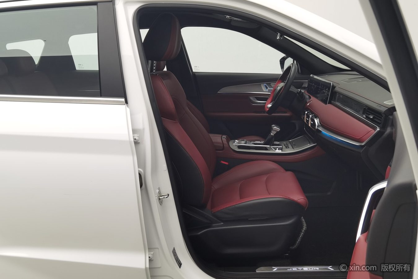 Jetour X70 PLUS 2021 изображение автомобиля #24