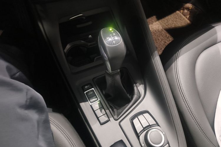 BMW X1 2017 car image #14