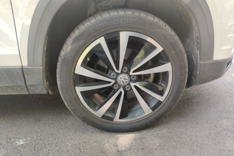 Volkswagen Tharu 2019 car image #9