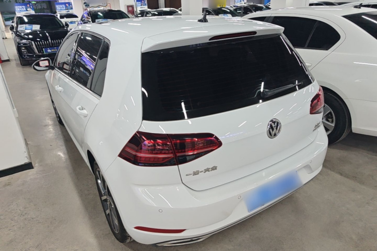 Volkswagen Golf 2018 #5 Volkswagen Golf 2018 изображение автомобиля #5