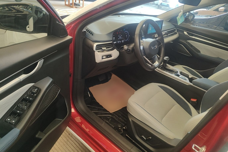 GEELY Emgrand 2021 car image #16