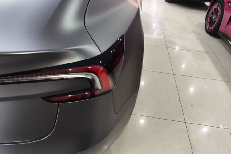 Tesla Model 3 2024 car image #3