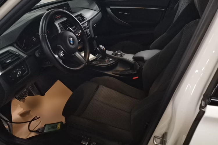 BMW 3 Series 2018 #15 BMW 3 Series 2018 car image #15