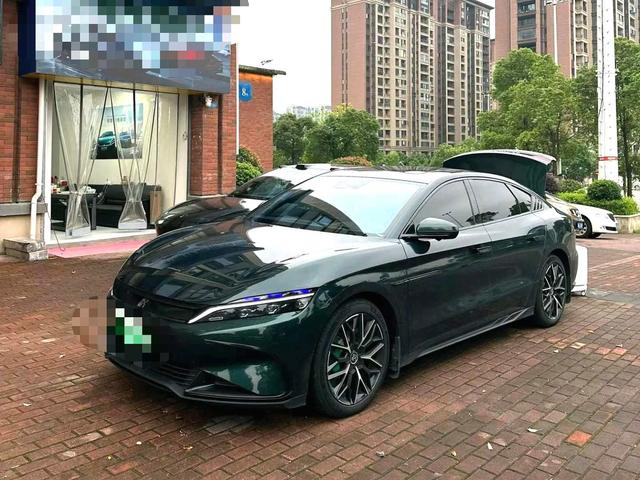 BYD Han 2023 car image #10