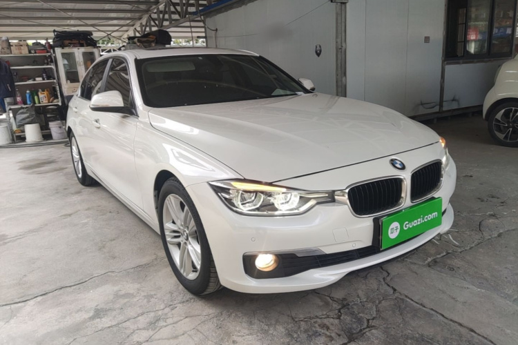 BMW 3 Series 2016 immagine di auto #6