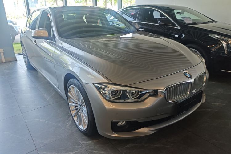 BMW 3 Series 2018 #4 BMW 3 Series 2018 car image #4