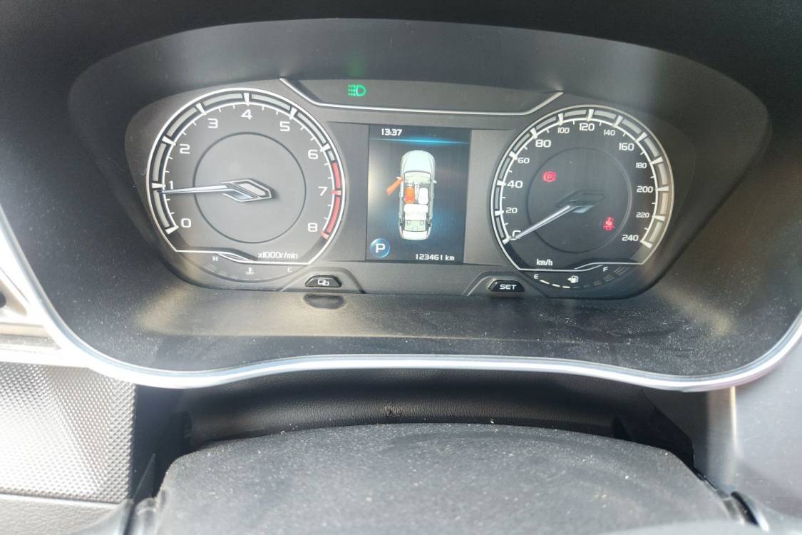 GEELY Binray 2020 car image #25
