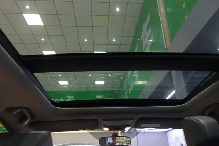 Honda CR-V 2018 car image #18