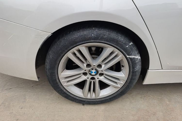 BMW 3 Series 2017 #10 BMW 3 Series 2017 car image #10