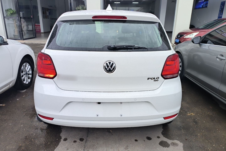 Volkswagen Polo 2017 car image #4