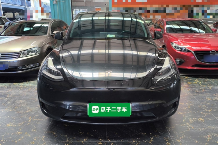 Tesla Model Y 2021 car image #3