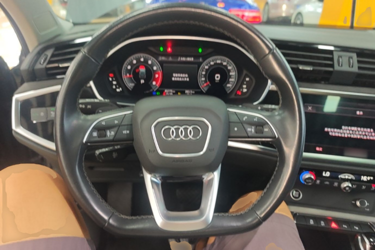 Audi Q3 2022 #13 Audi Q3 2022 car image #13